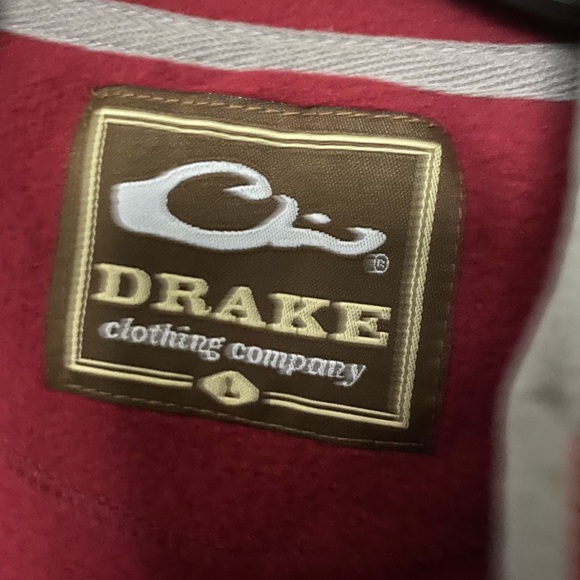 BNWT Drake Vest size large. Non smoking home. - Picture 3 of 4